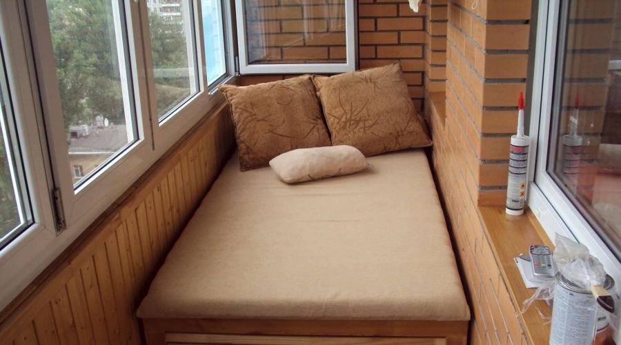 Угловой диван на балкон руками. Как сделать диван для балкона своими руками — советы дизайнеров