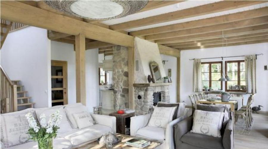 Blockhaus im provenzalischen Stil.  Französische Provence im Inneren eines Landhauses: Ideen und Lösungen