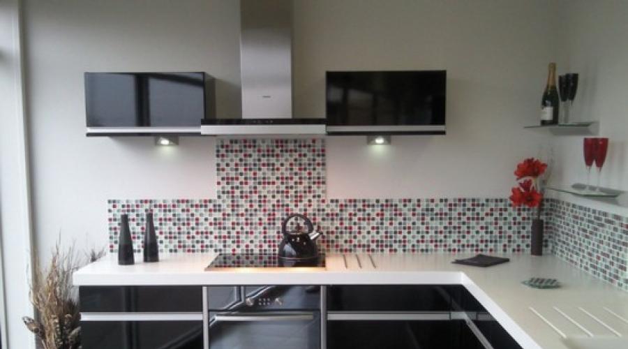 Schwarze Küchen – die Geheimnisse stilvollen Designs.  Schwarz-weiße Küche – die perfekte Lösung für ein modernes Interieur (100 Fotos) Küche mit schwarzer Wand