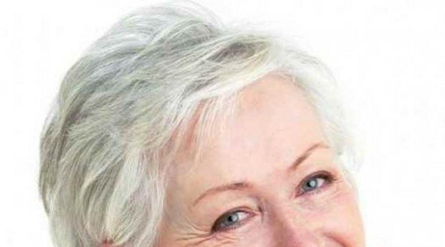 Coupes de cheveux pour les femmes après 45 ans d'anti-âge.  Coupes de cheveux en forme de visage pour femmes et filles